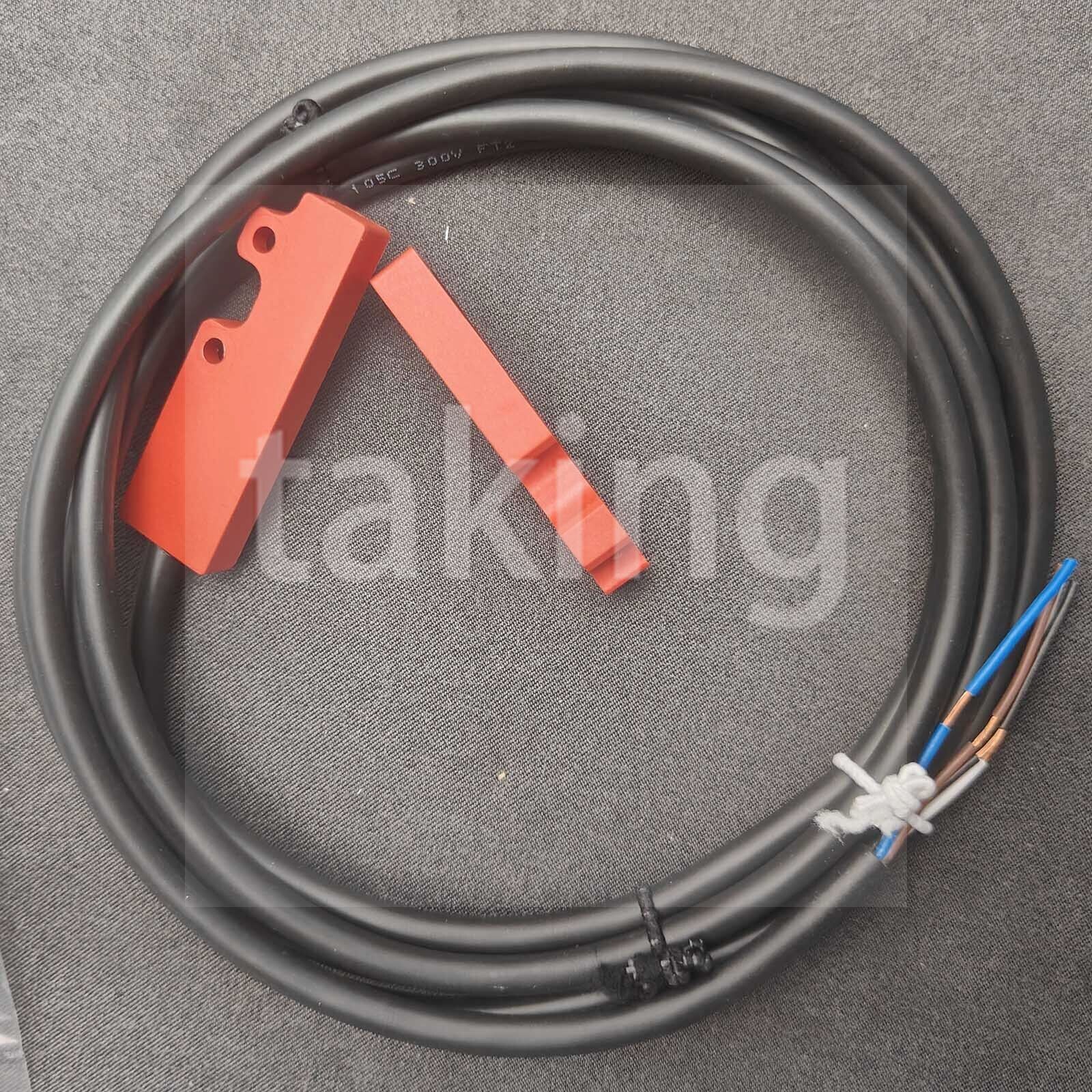 1Pcs Magnetic Safety Switches for SCHNEIDER Magnetic Safety Switches XCSZC5902
