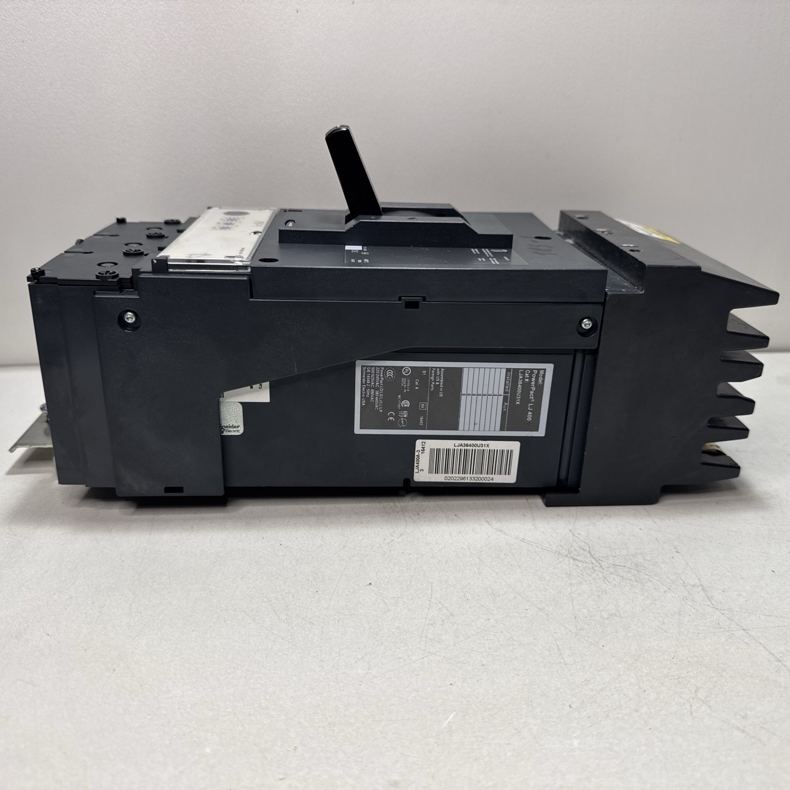 SQUARE D LJA36400U31X LJA I-LINE 3 POLE 400 AMP 480v 65KAIC POWERPACT BREAKER