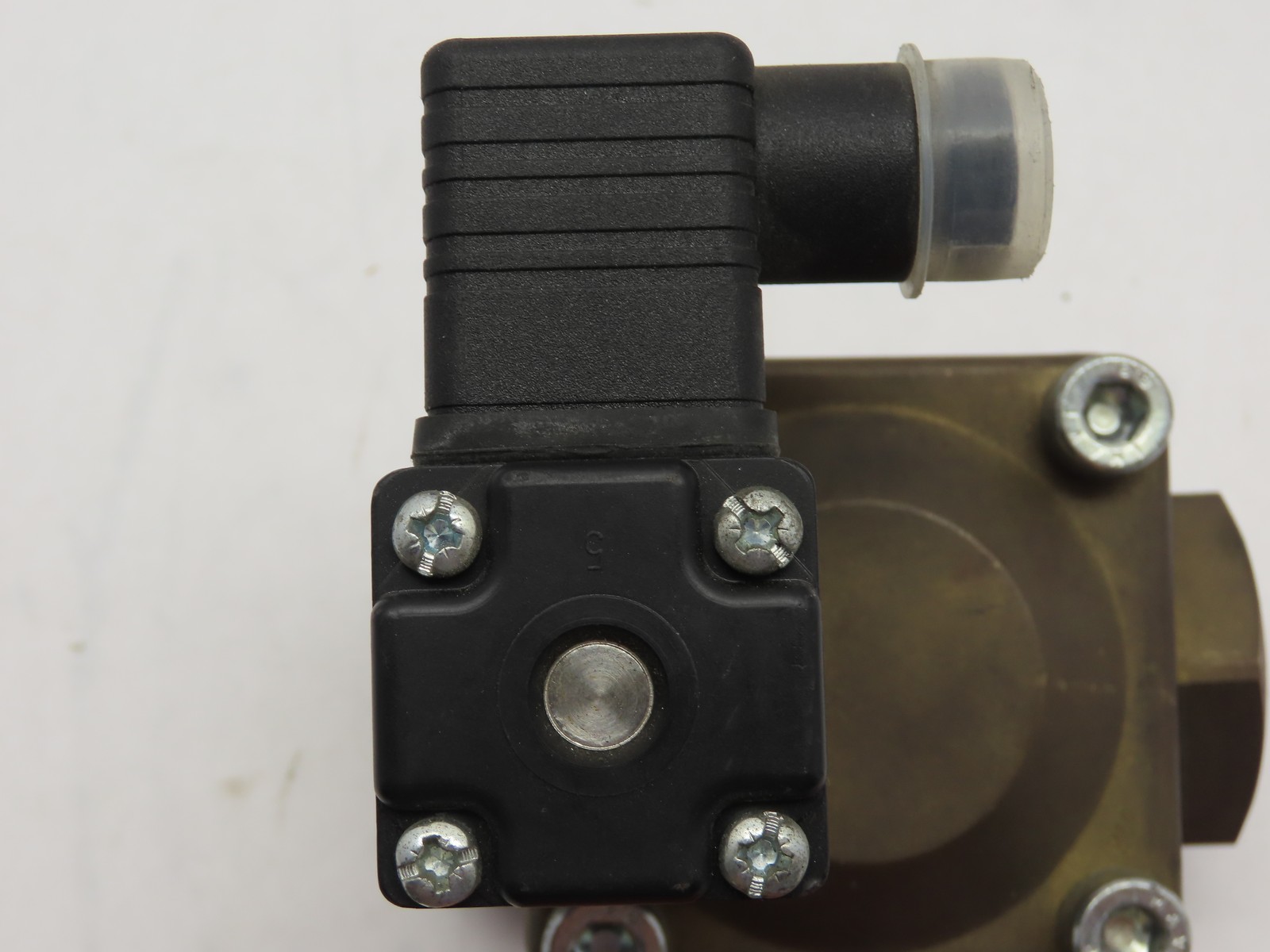 Herion Directional Pneumatic NC Solenoid Valve 120V Coil 3/4″ NPT inlet/outlet