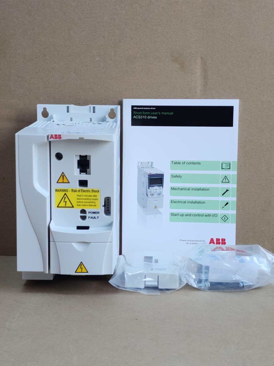 ABB ACS310-03U-19A4-2 Frequency Converter 5 HP 200-240V 3-Phase PID Control