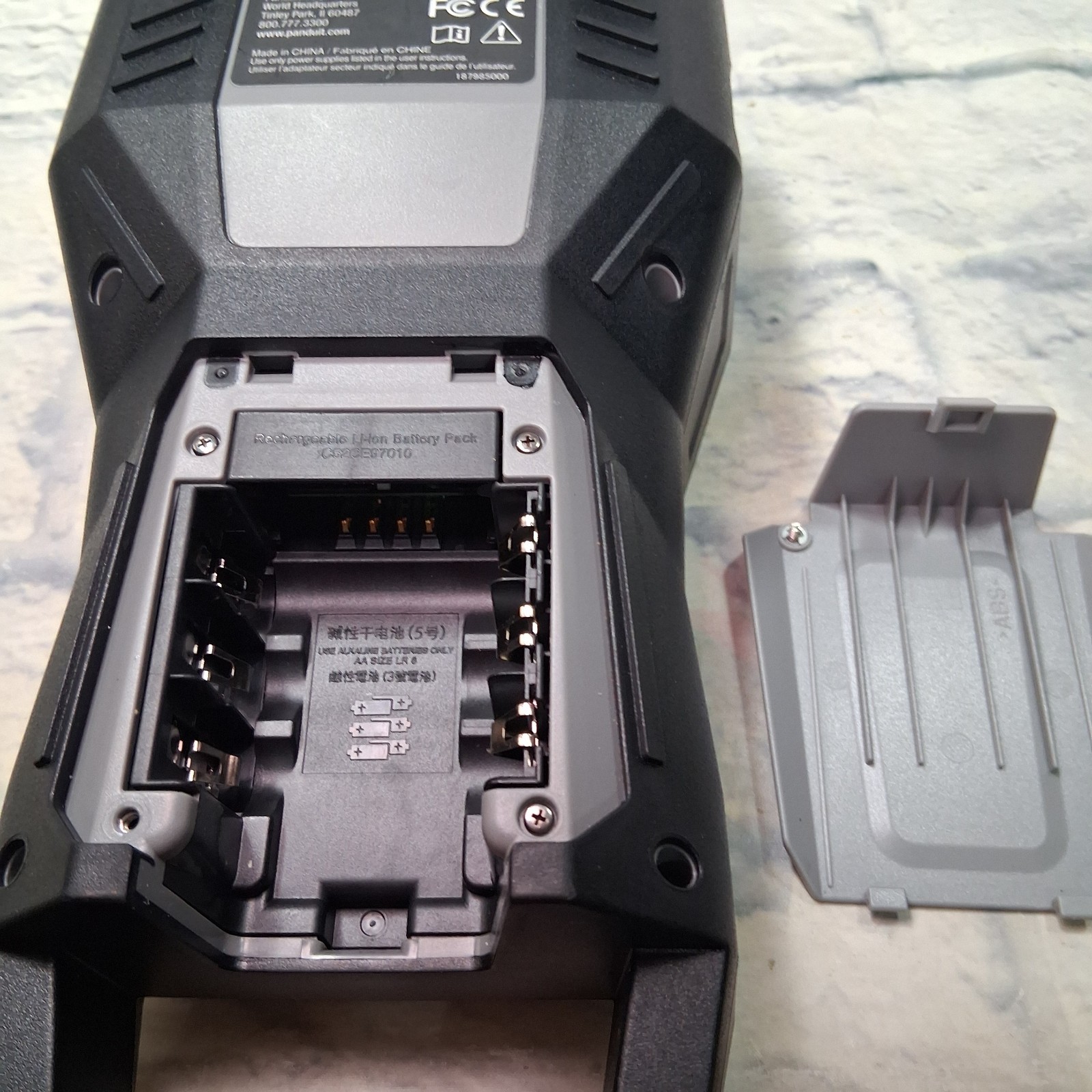 Panduit MP300 Portable label maker – Label maker only