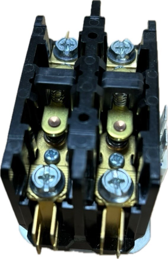 Hartland HCC-2XU02AA Contact Relay-Contactor 30 Amp 240/277 Volt 240 Volt Coil