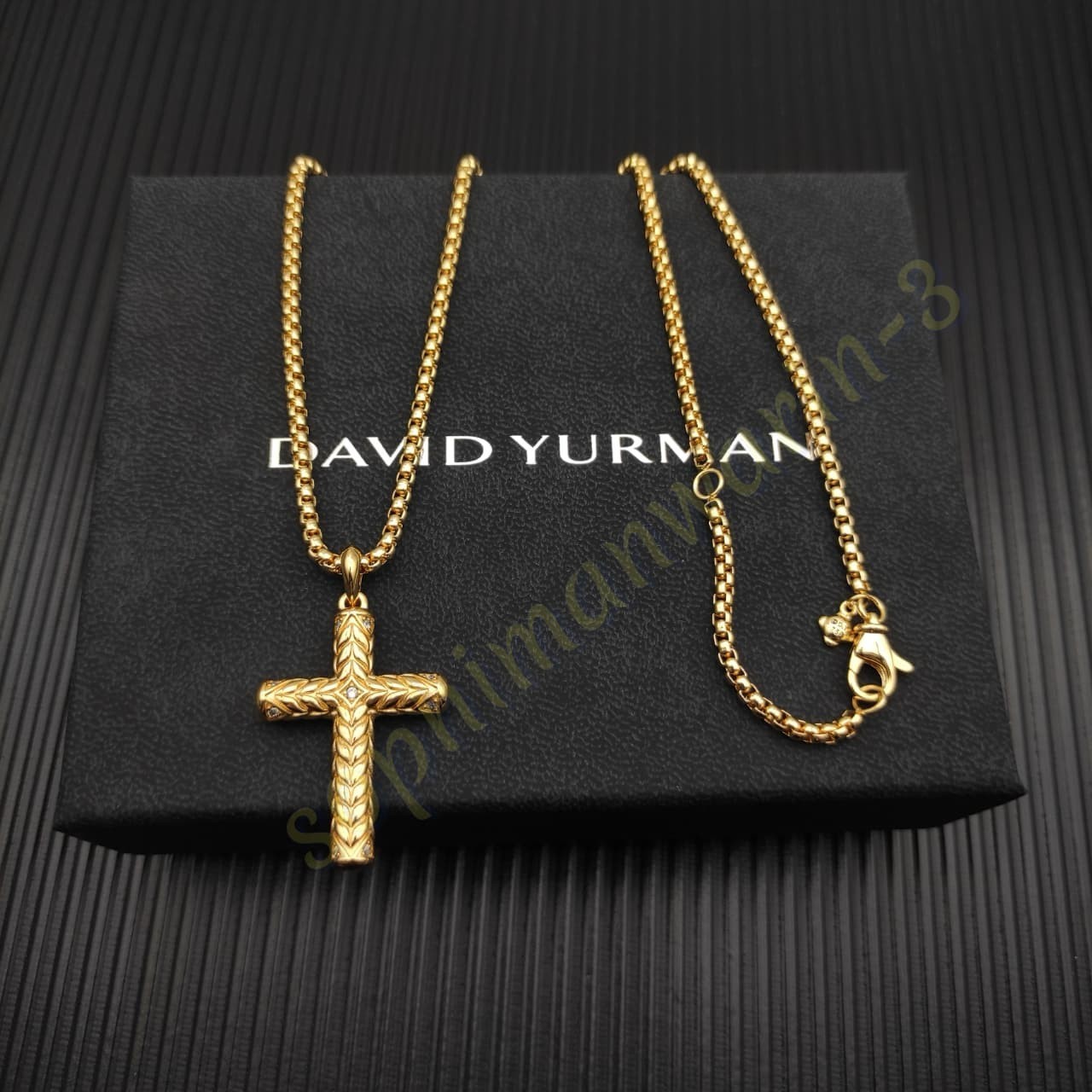 NEWDAVIDYURMAN.18K-GOLD LARGE DIAMOND CHEVRON CROSS PENDANT