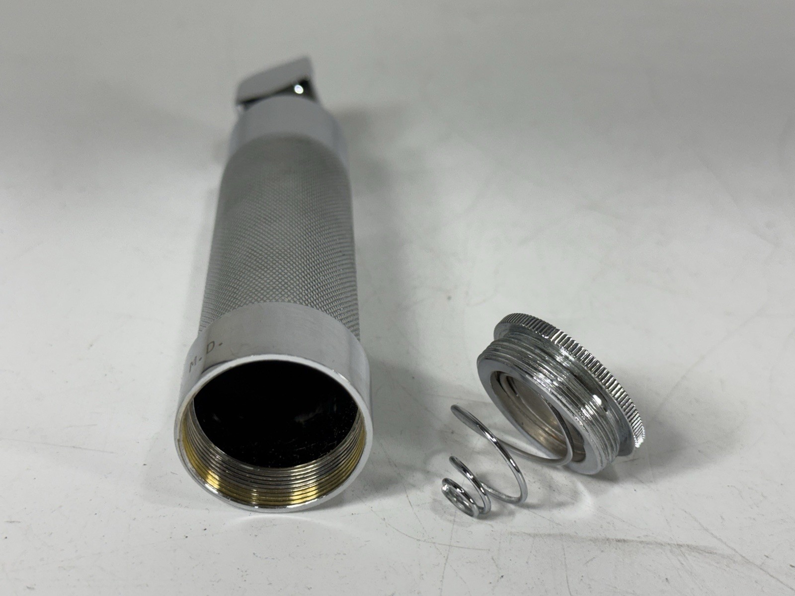 AMS Laryngoscope Set ~ Handle with 2 Blades ( Macintosh 3 & Wis-Hipple )