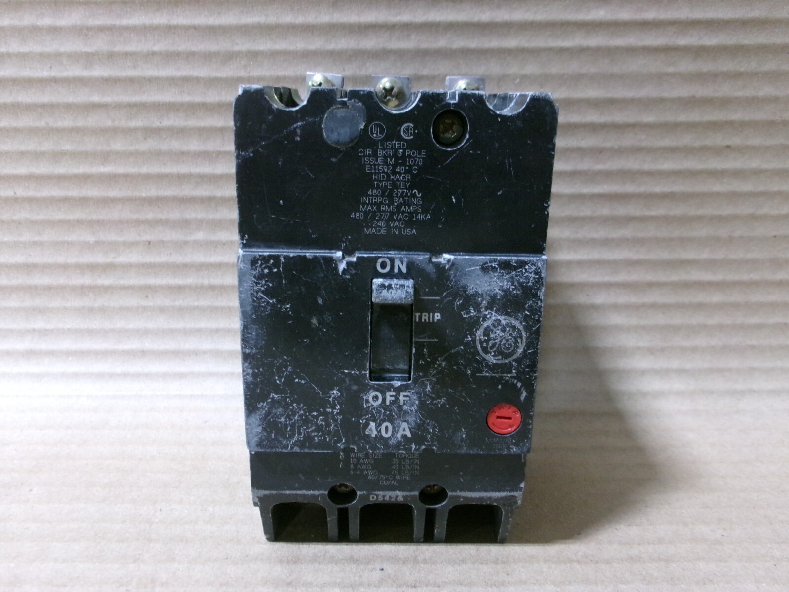 GE TEY TEY340 3 Pole 40 Amp 480V Silk Screen Circuit Breaker Flawed