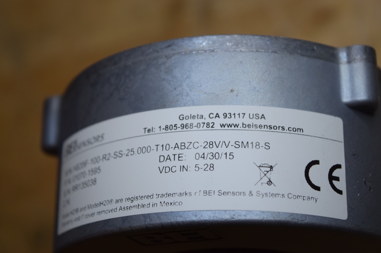BEI HS35F-100-R2-SS-25.000-T10-ABZC-28V/V-SM18-S 01070-1595 Encoder