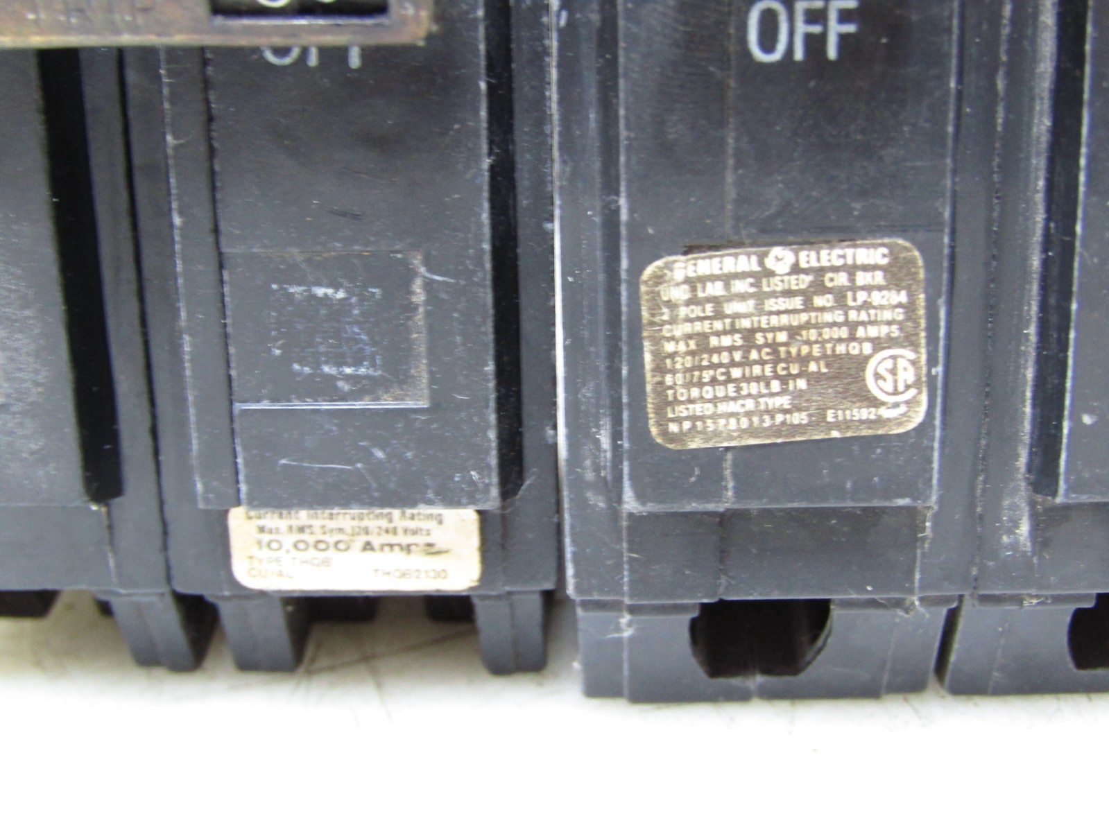 🙌 3) GE 30 AMP CIRCUIT BREAKER 120/240 VAC 2 POLE THQB2130 LOT OF 3