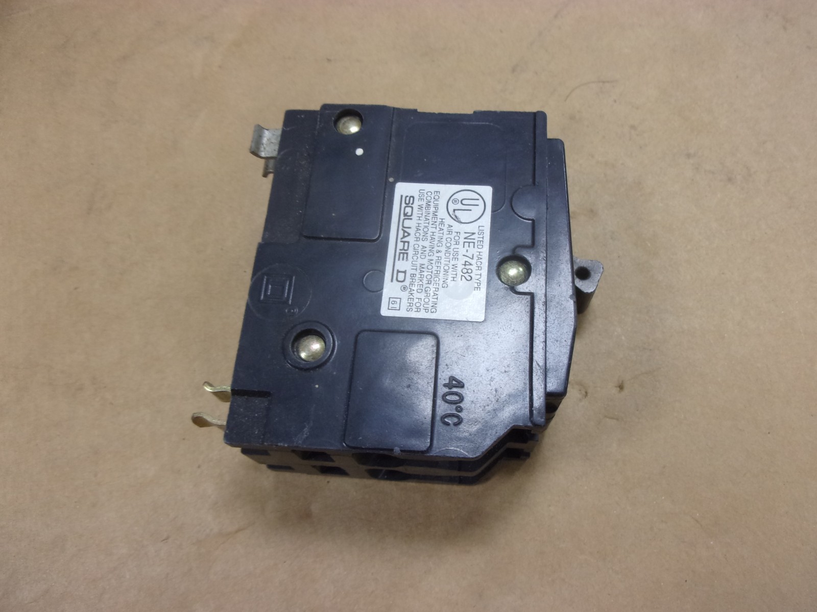 Square D QO210 120 240 V AC 2 Pole 10 Amp Plug In Circuit Breaker NE-7482 HACR