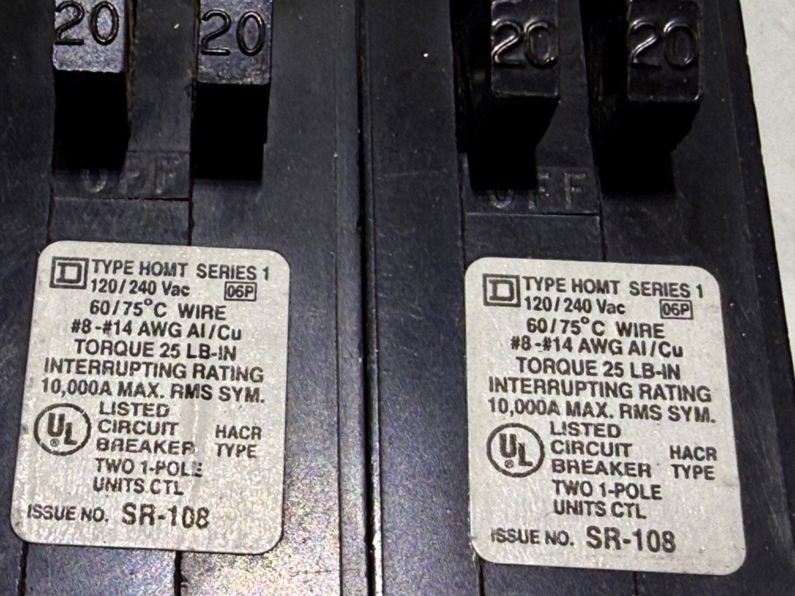 Square D HOMT2020 20 amp Twin 1 Pole Circuit Breaker NEW!! (LOT OF 10)