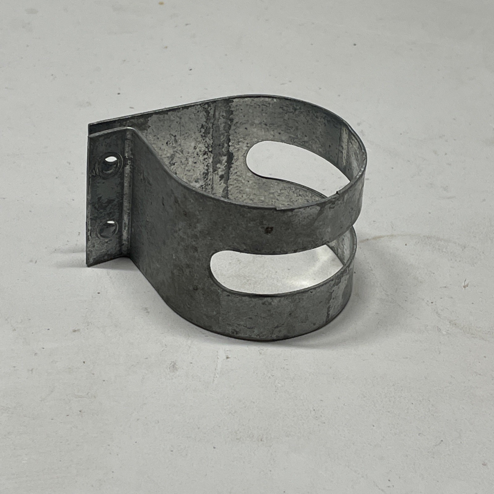 Used Carrier 317739-302 Dual Capacitor Strap 2” Inch Diameter