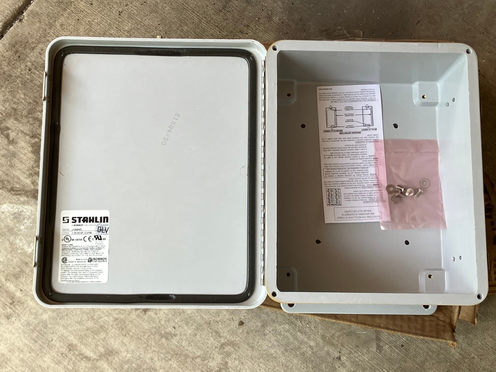 Stahlin J1008HPL Electrical Control Panel Enclosure Box 10 X 8 X 4″