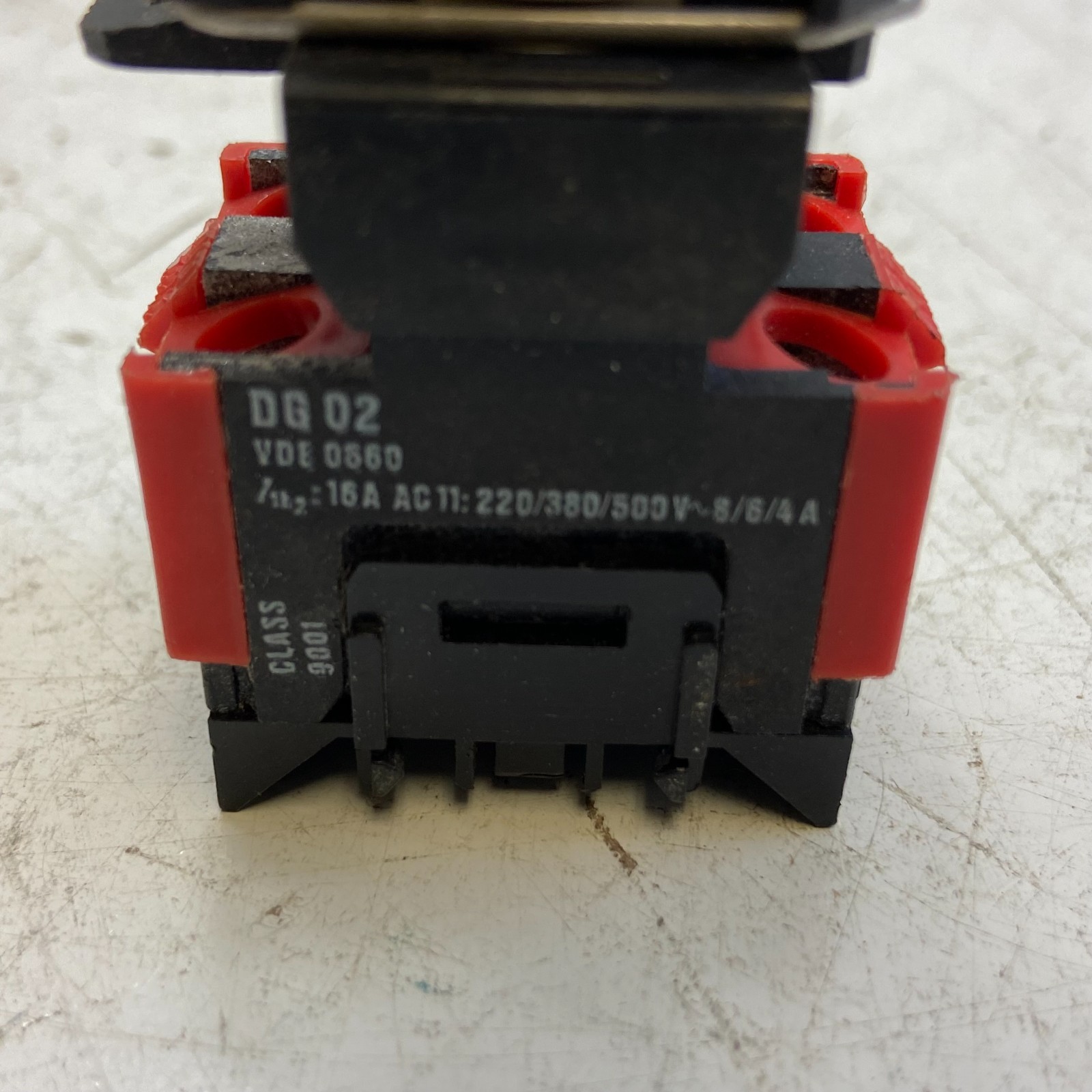 SQUARE D 9001 DG02 Contact Block With switch