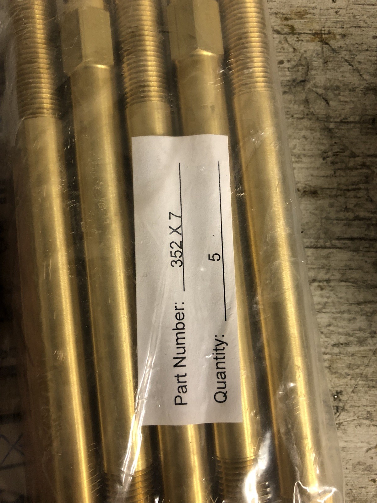 QTY 70 BRASS EXTENSION PLUG 352 X 4 4″ Mixed Sizes Plastic Process Equipment