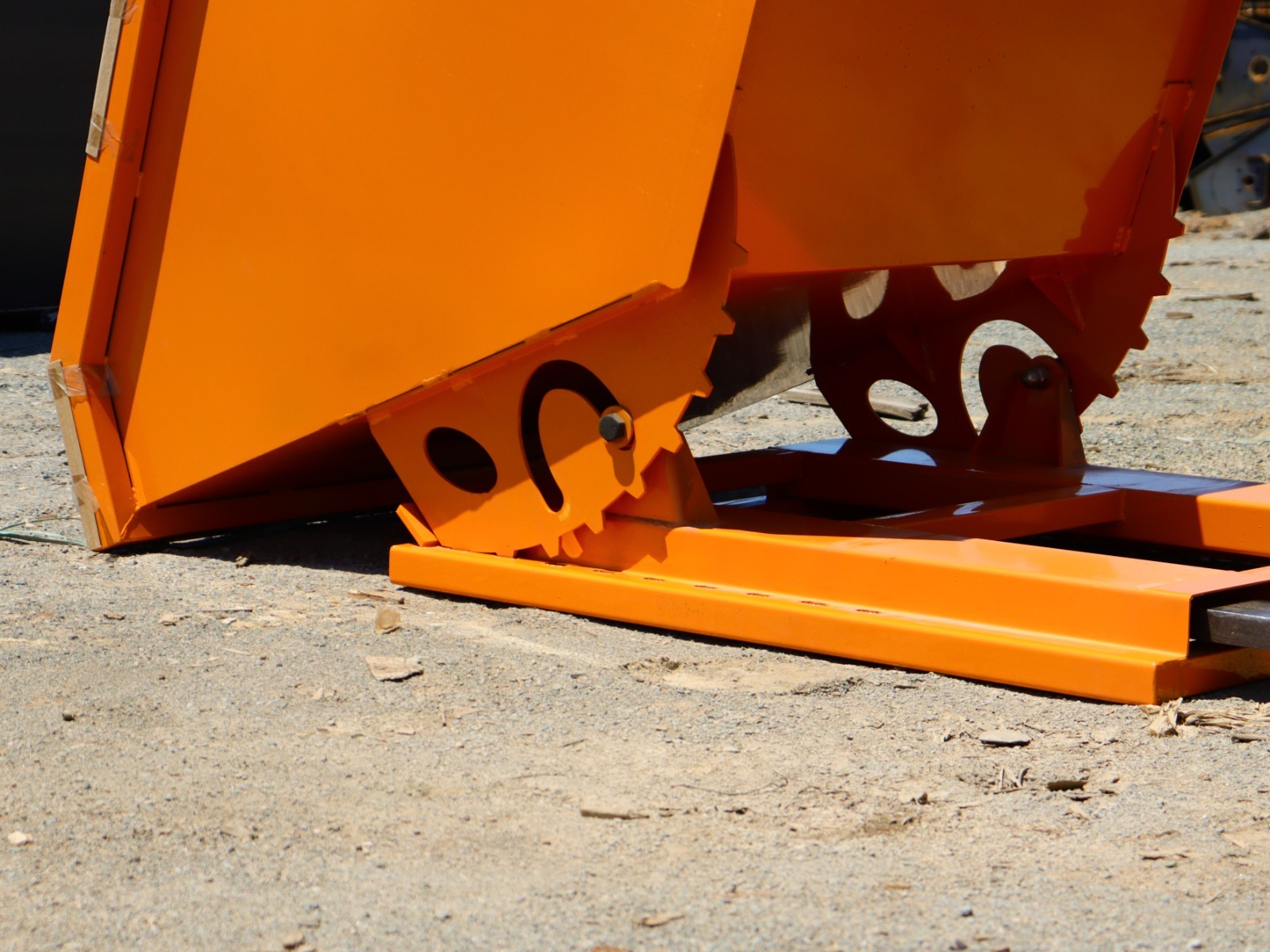 Self-Dumping Hopper – 1 Cubic Yard, Heavy Duty Steel, Forklift & Skid Steer Use
