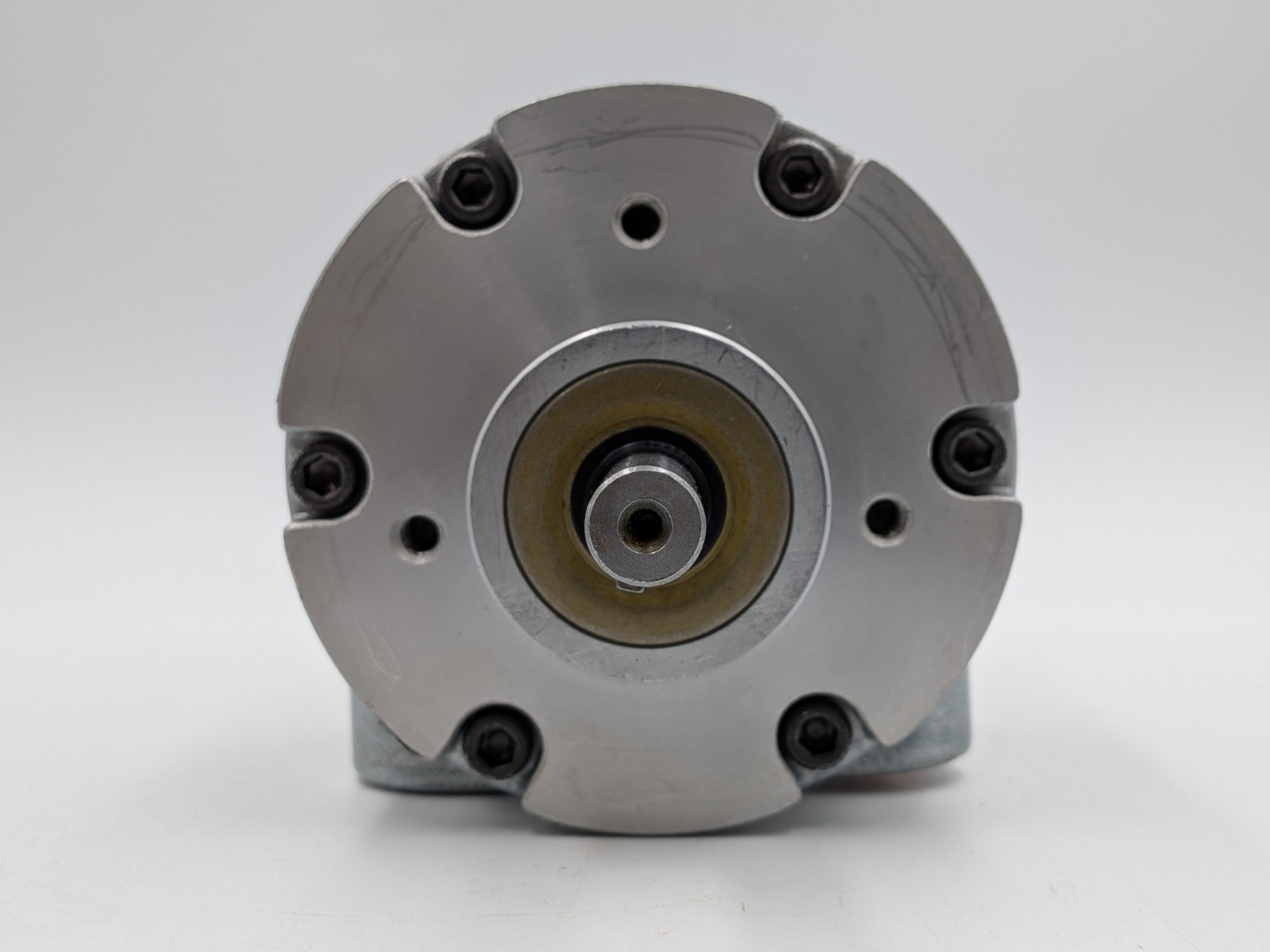 NEW – Gast Mfg. Rotary Vane Air Motor – 1.7hp, Lubricated, Face Mounting 78cfm