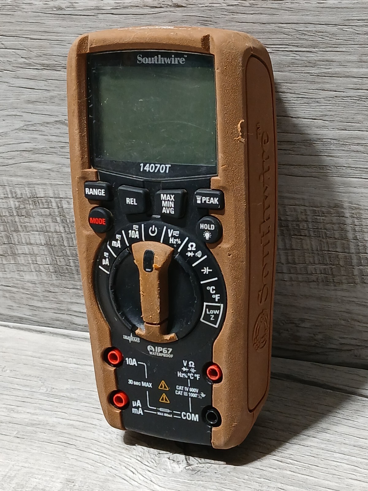Southwire 14070T TechnicianPRO Cat IV 600V True RMS Precision Multi-Meter
