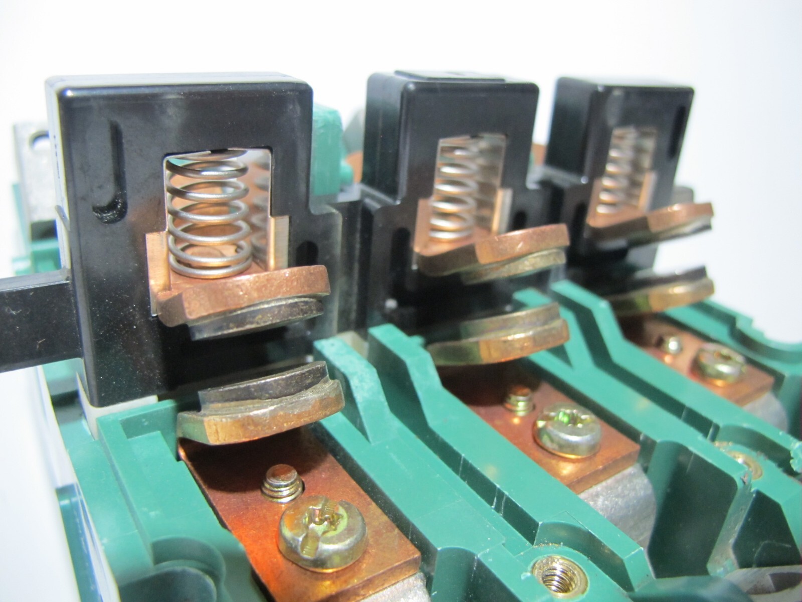 Furnas 42IF35AH 150A Definite Purpose Contactor 480V Coil 75D73251H Controller