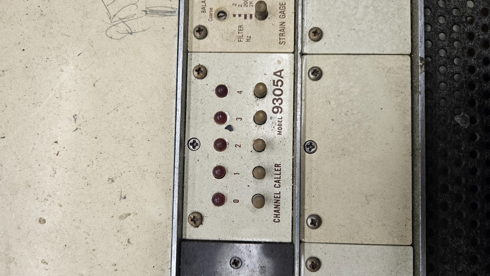 Daytronic Mainframe model 9010