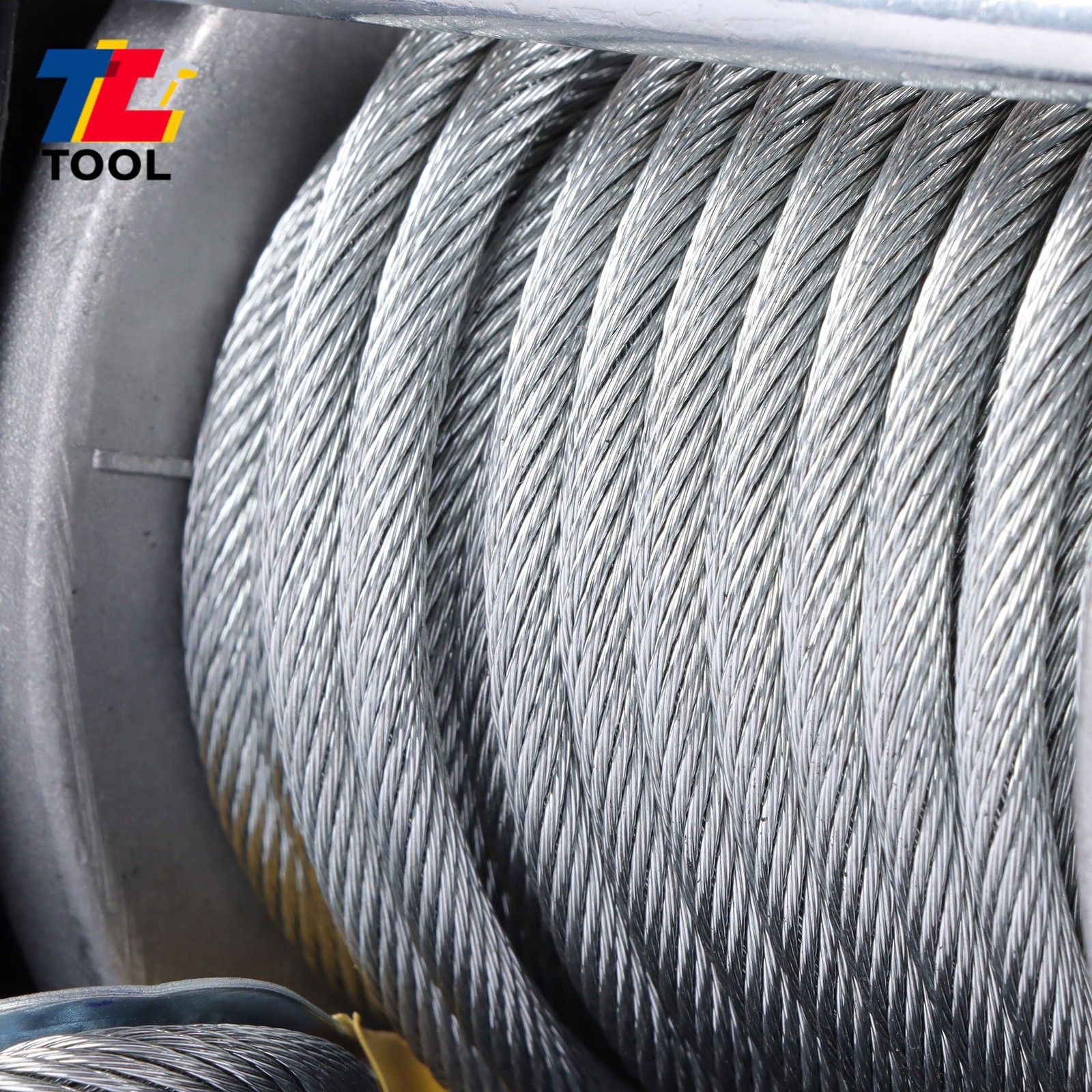 3000 LBS 32 FT Steel Cable Winch 153:1 Gear Ratio 12VDC/1.3HP Electric Winch
