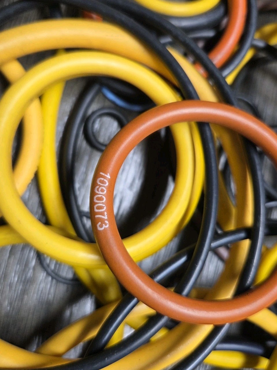 HUGE LOT OF 50+ Variety CATERPILLAR O RINGS