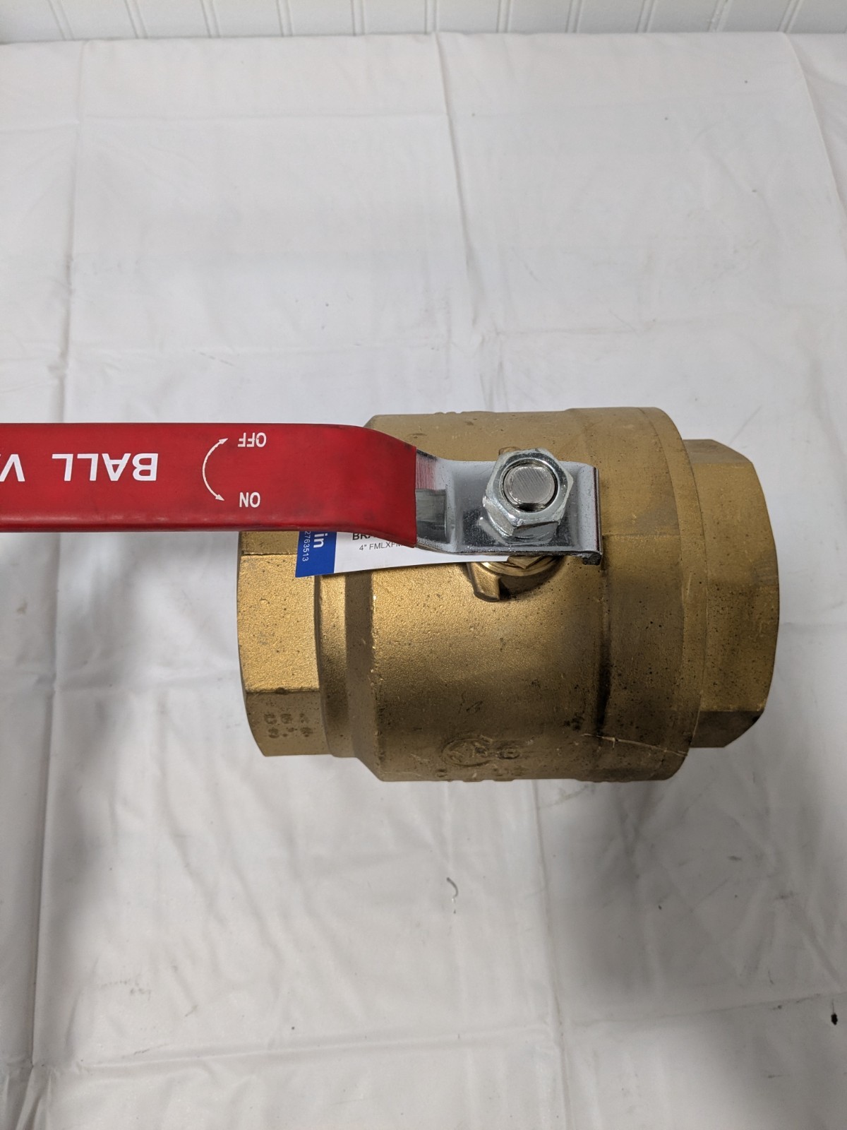 Full Port Manual Ball Valve: 4″ Pipe, Full Port FNPT x FNPT TXN400