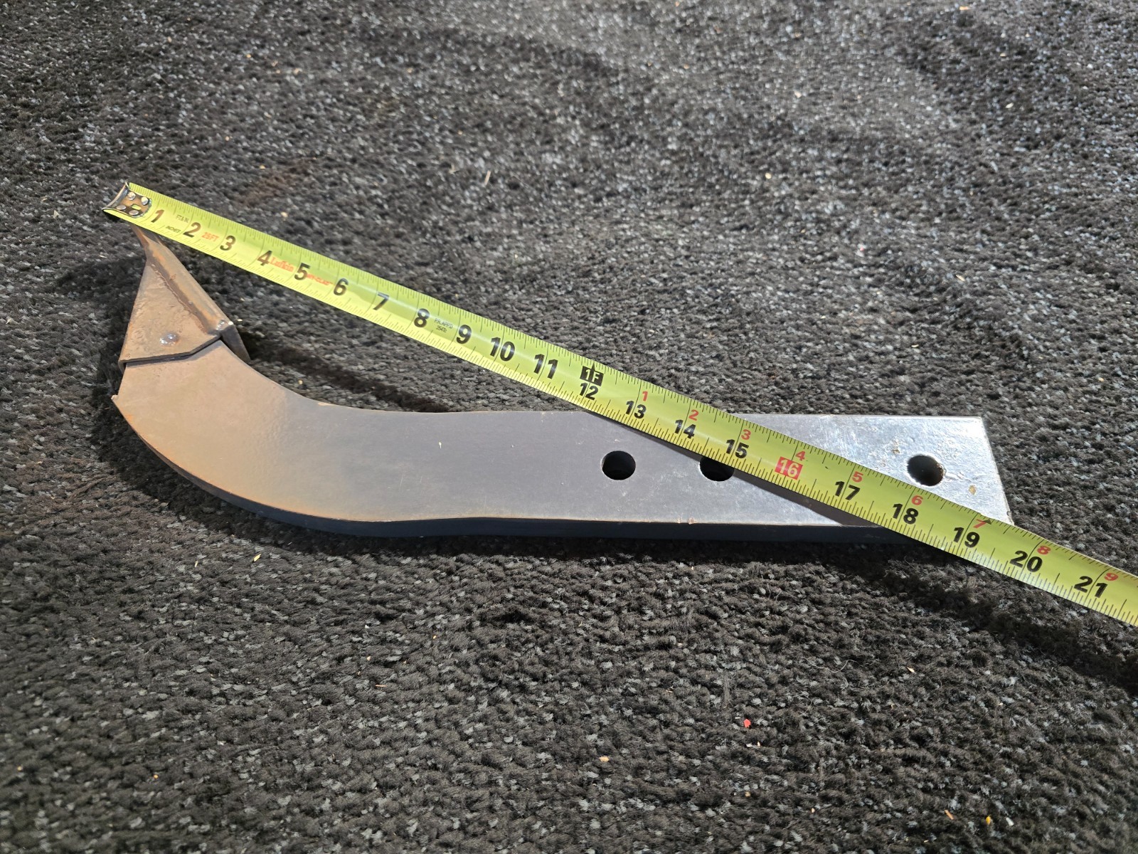 Box Blade 19.5-inch Ripper Shank 4 Hole Box Scraper Shank, Gray