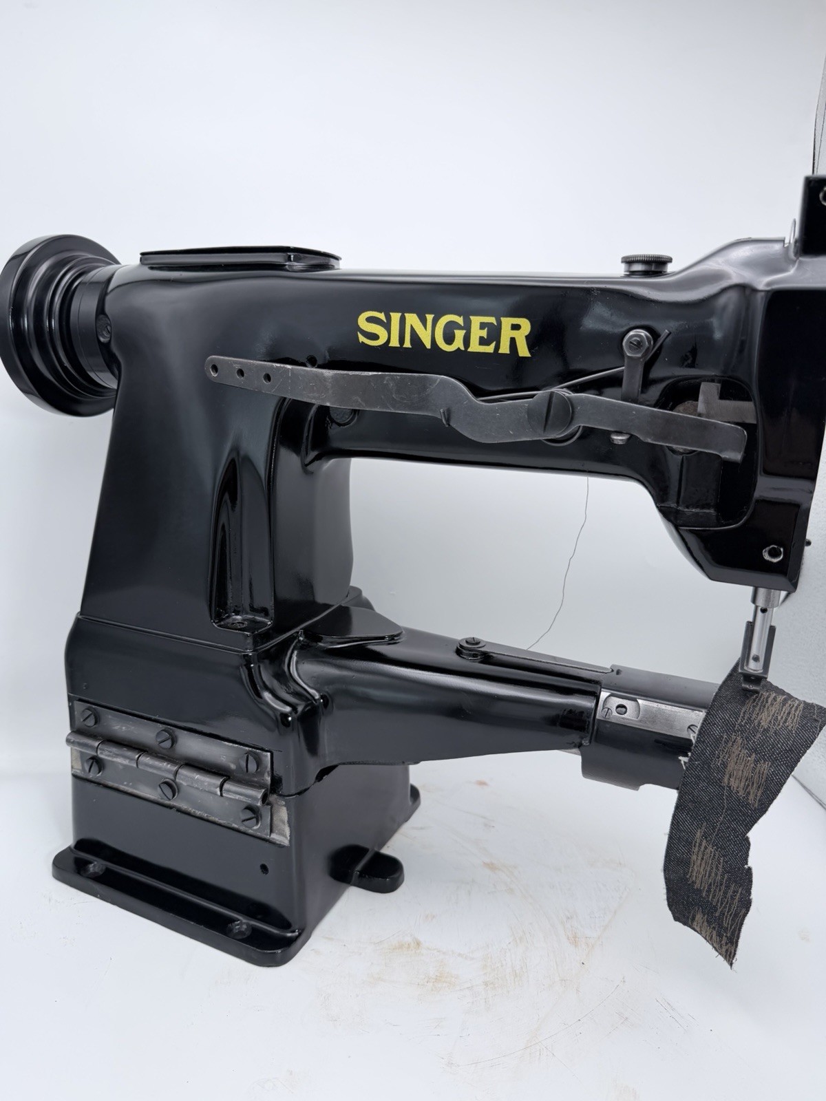 Singer 47W70 Industrial Darning Machine – Fully Refurbished
