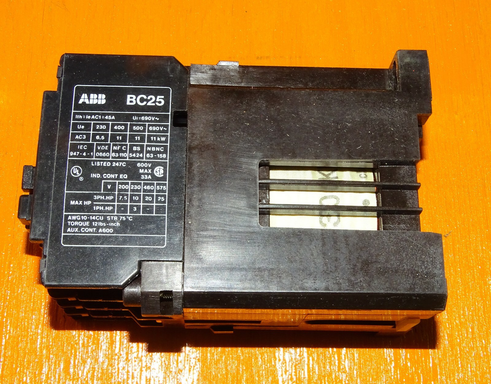 NEW ABB contactor, BC25C-Y01, BC25-30-01, 24 Volt DC coil, 3-pole, 1 Aux contact