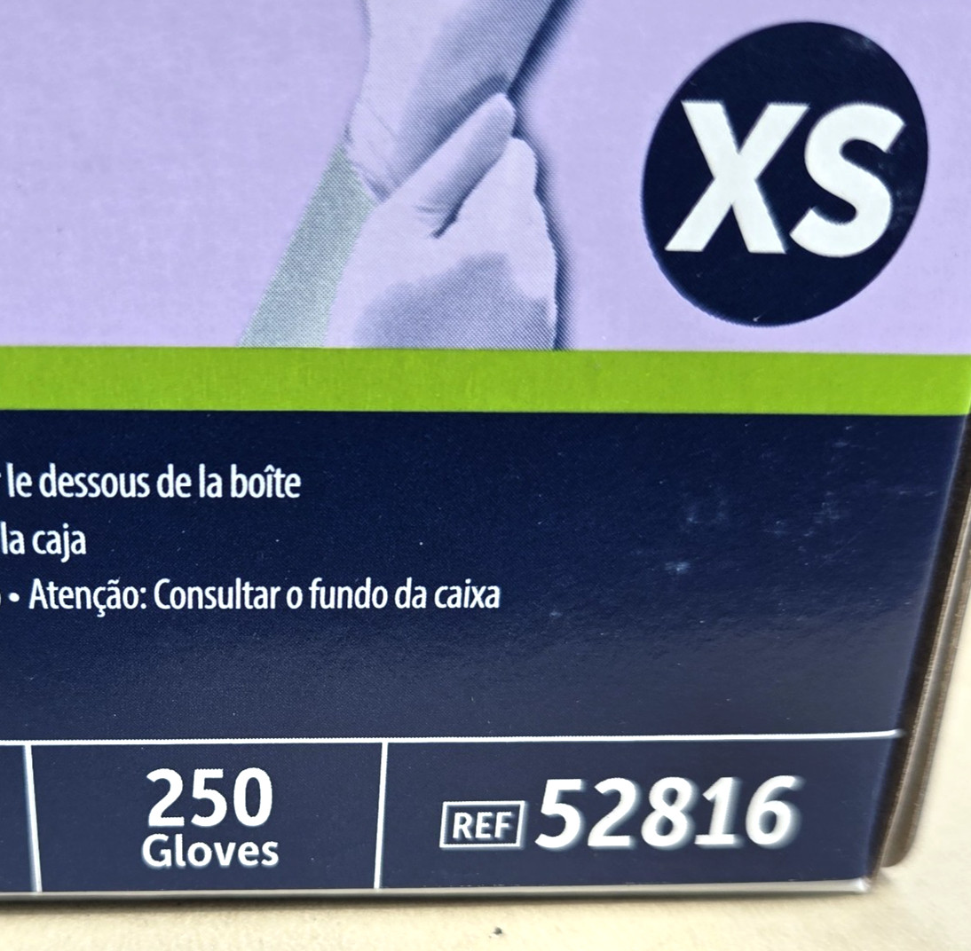 Halyard Nitrile Lavender Exam Gloves XS 250 Count Powder & Latex Free