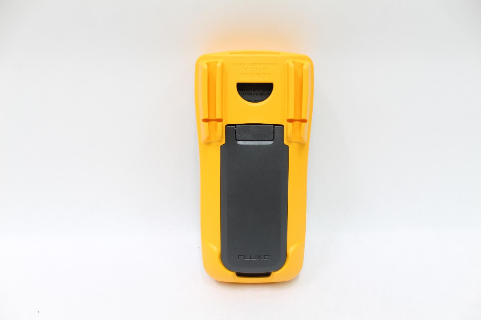 Fluke 15B+ 600 V Cat III Digital Multimeter (New/Other)