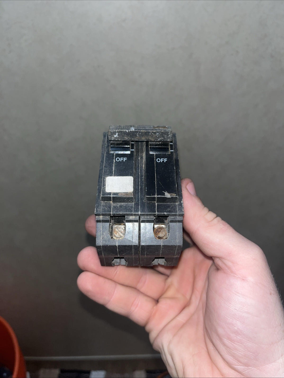 GE THQB2130 30 Amp 120/240 VAC 2 Pole Type THQB Bolt-On Circuit Breaker (A)
