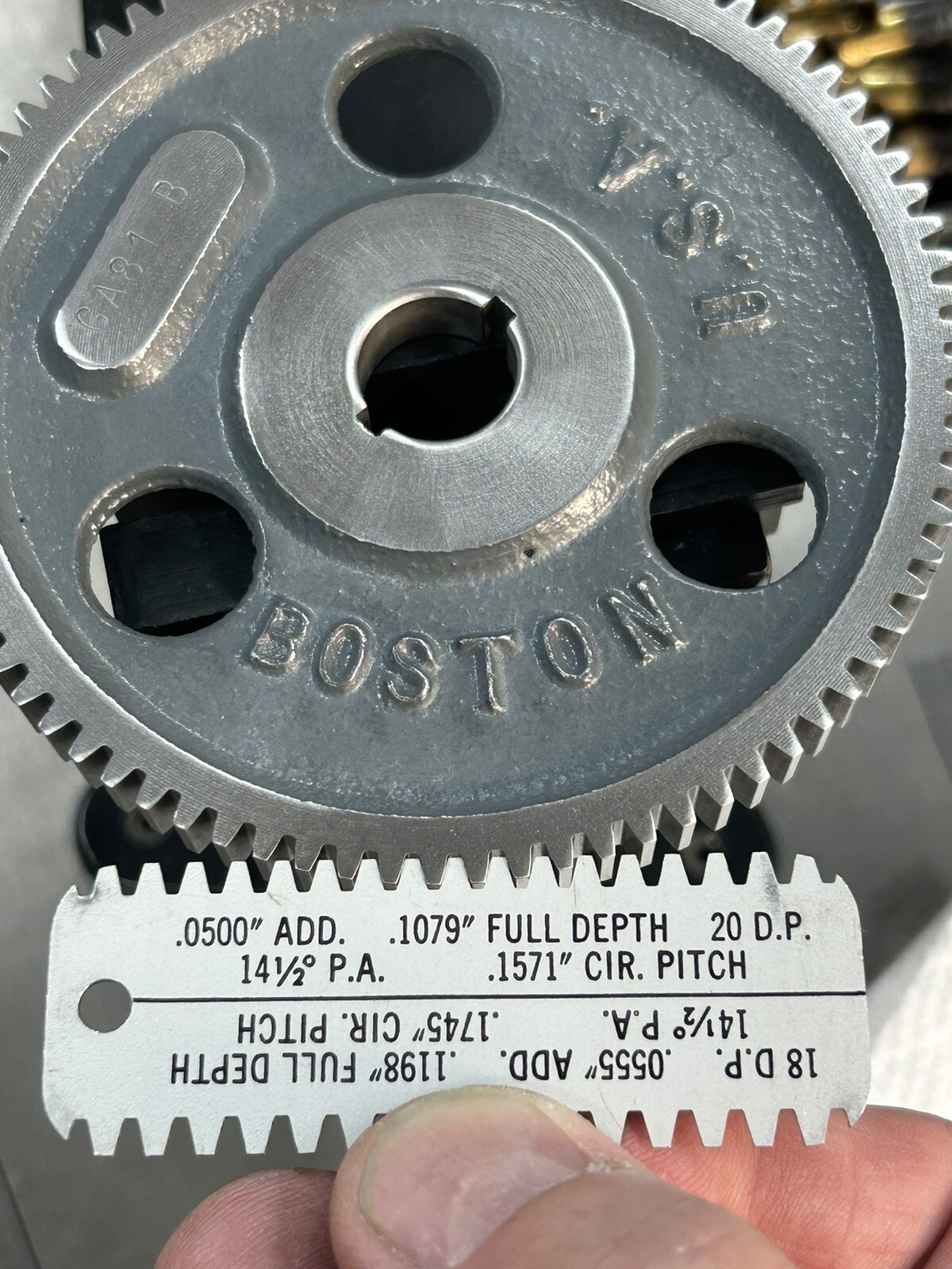 QTY 1 BOSTON GEAR GA81B CAST IRON CHANGE GEAR 20 PITCH 81 TEETH 5/8” BORE
