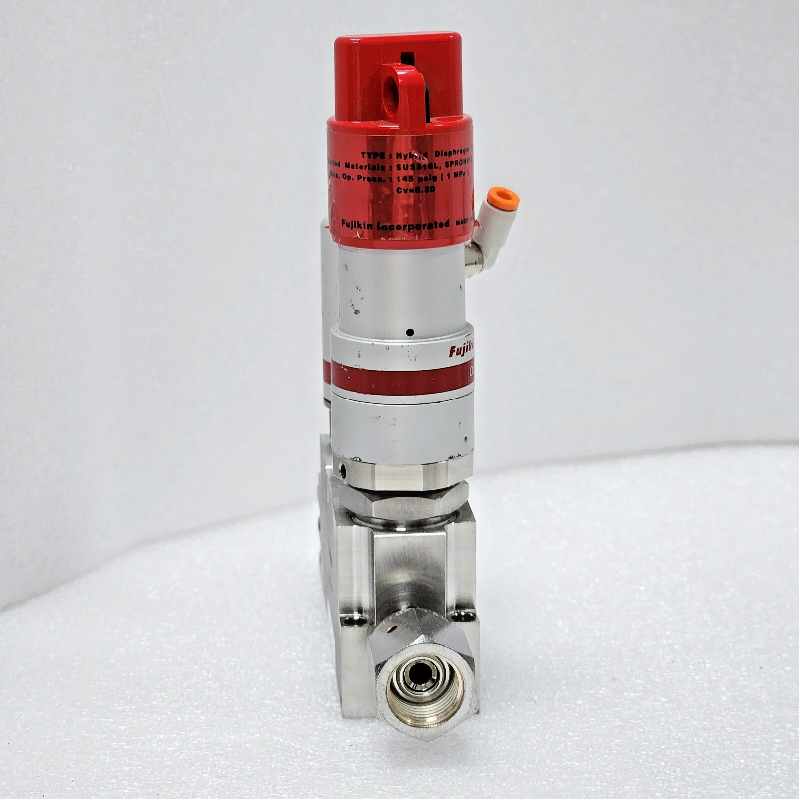 Lam 766-077821-103 Rev E, Fujikin 2×0.5~0.6 MPa Valve Assy,Used,Jp+97211