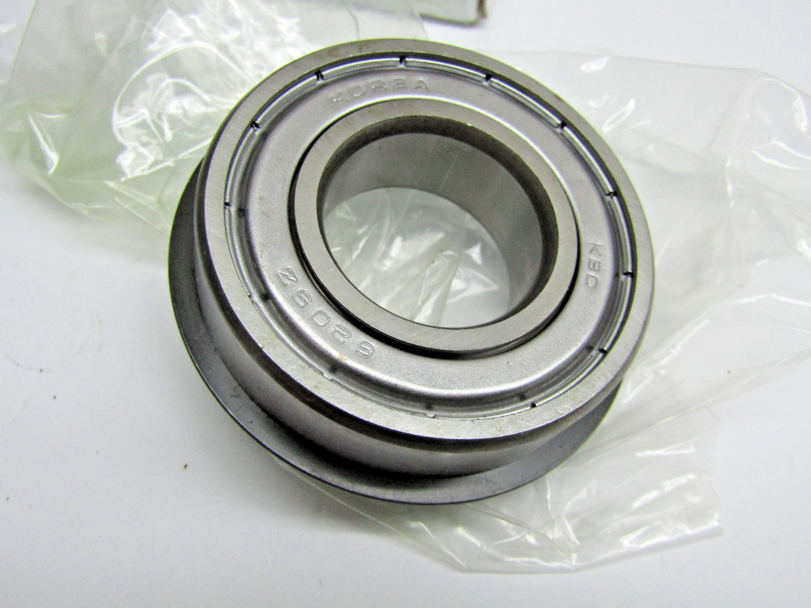 KBC 6205-ZZNR 25mm X 52mm X 15mm Shielded Snap Ring Bearing
