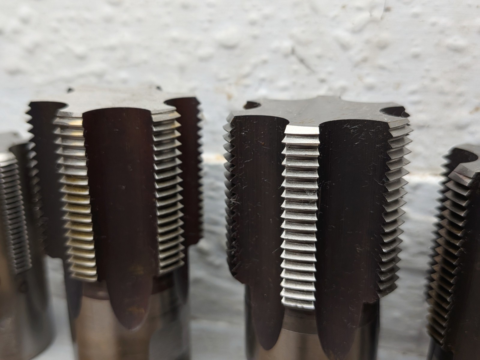LOT OF USA LRG TAPS, GTD 1-3/8″, GTD 2″ -12, REGAL 1-5/8″, REGAL 1-5/16, 12PC
