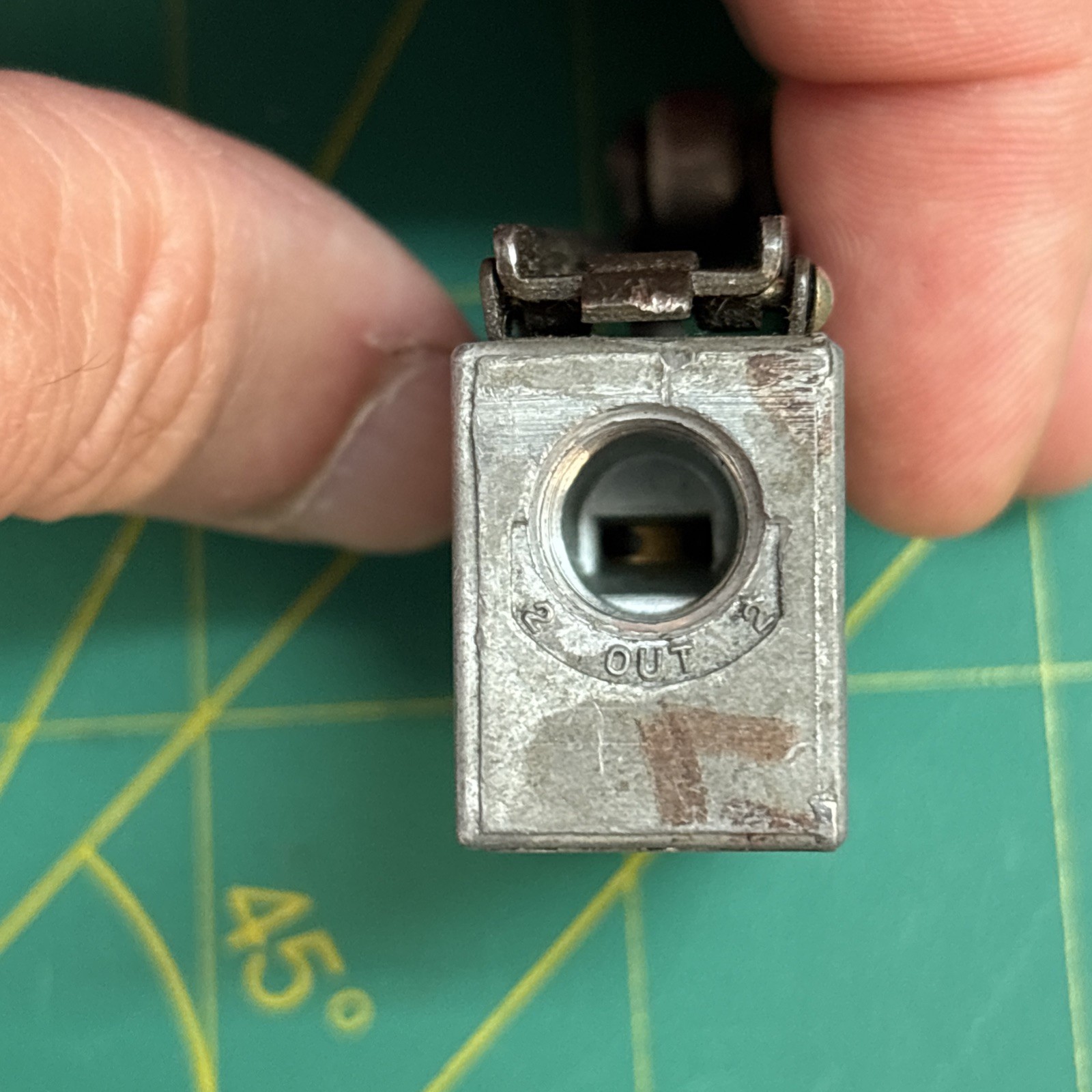 Mead MV-75 Micro-Line 3-Way Roller Lever Pneumatic Valve Body Only