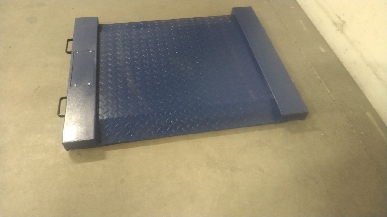 Adam Equipment PTM 500 1,100 Lb Weight Capacity 12VDC Platform Floor Scale