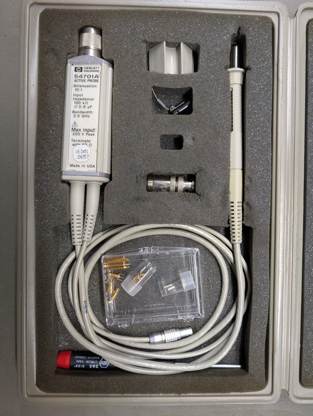 Hewlett-Packard HP 54701A 2.5Ghz Active Probe Kit Including Case and Accessories