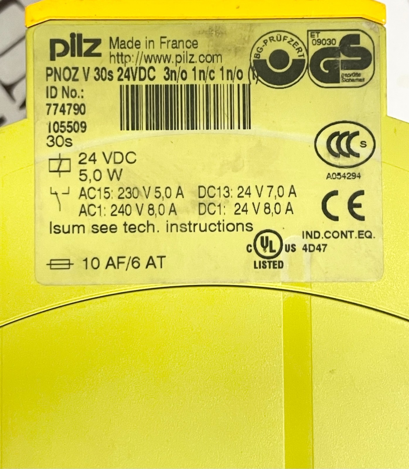 PILZ PNOZ V 30S 24VDC 3N/O 1N/C 1N/O SAFETY RELAY 774790 FREE FAST SHIPPING