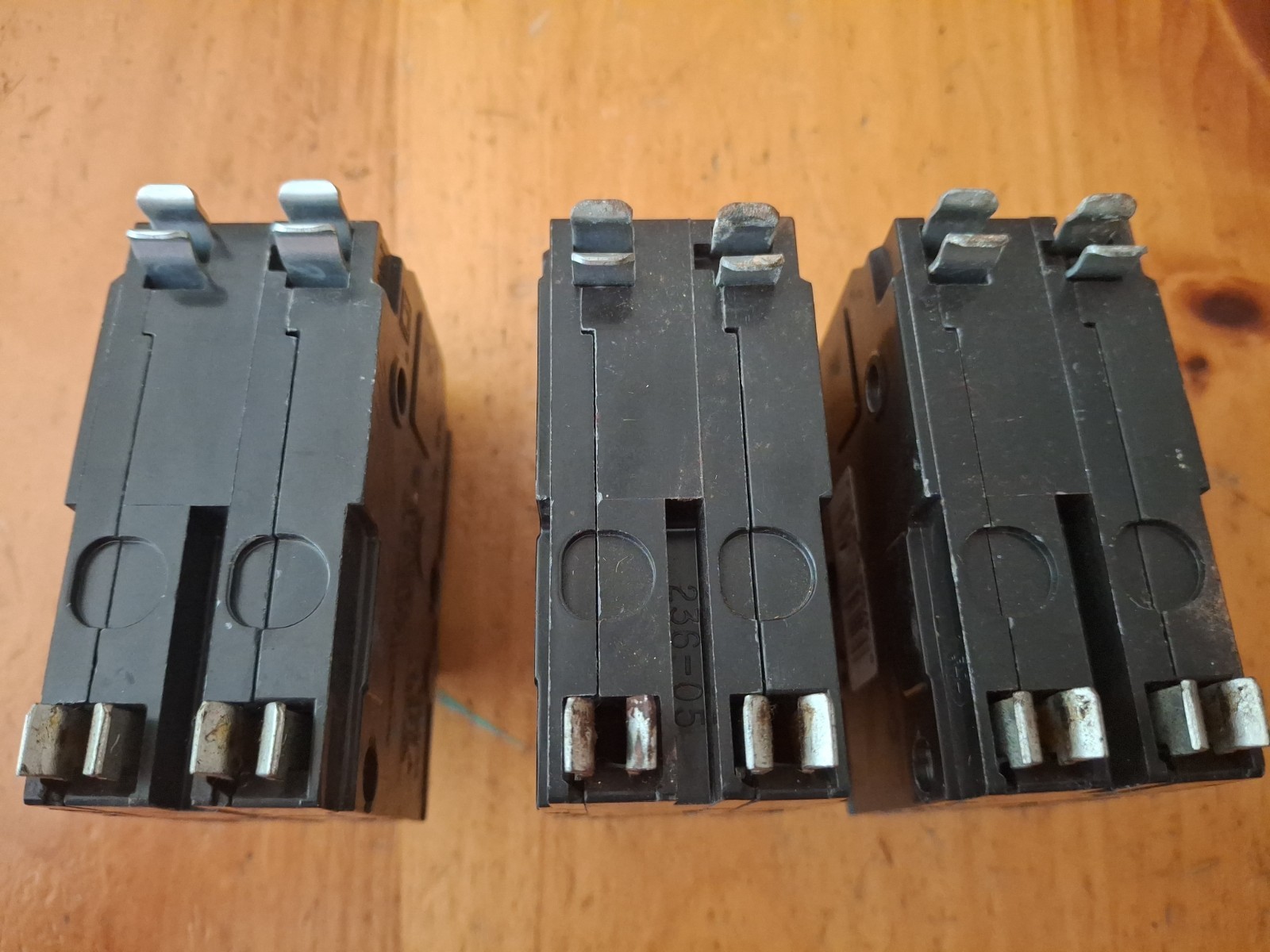 Lot of 3 Square D QO260 2 Pole 60 Amp 120/240V Circuit Breaker Type QO