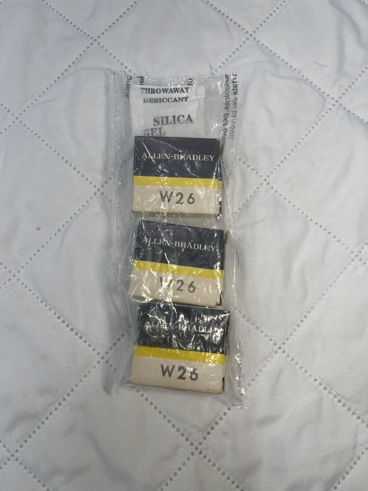 New Lot of (3) Allen Bradley W26 .76/.84 Amps Thermal Overload Heater Elements