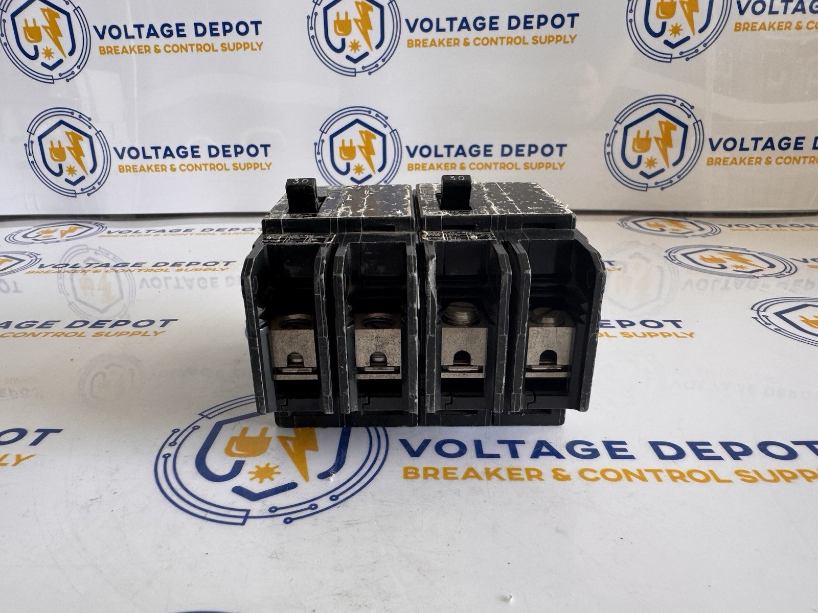 (Lot of 2) Siemens BQD230 30A 120V 65kA 2P Bolt-on Circuit Breaker – wrnty