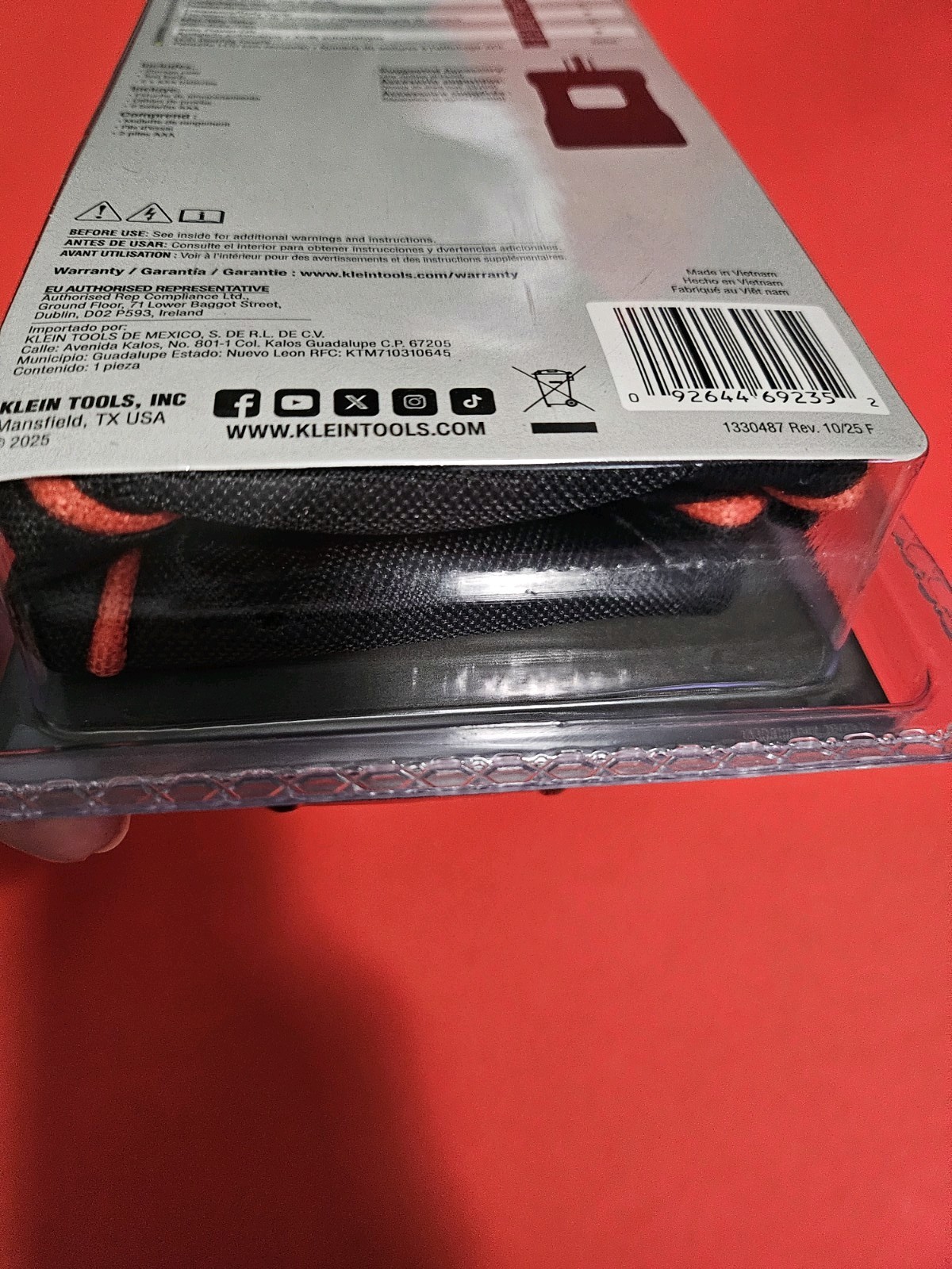 Klein Tools CL900 AC Auto-Ranging TRMS Digital Clamp Meter Low Impedance LoZ