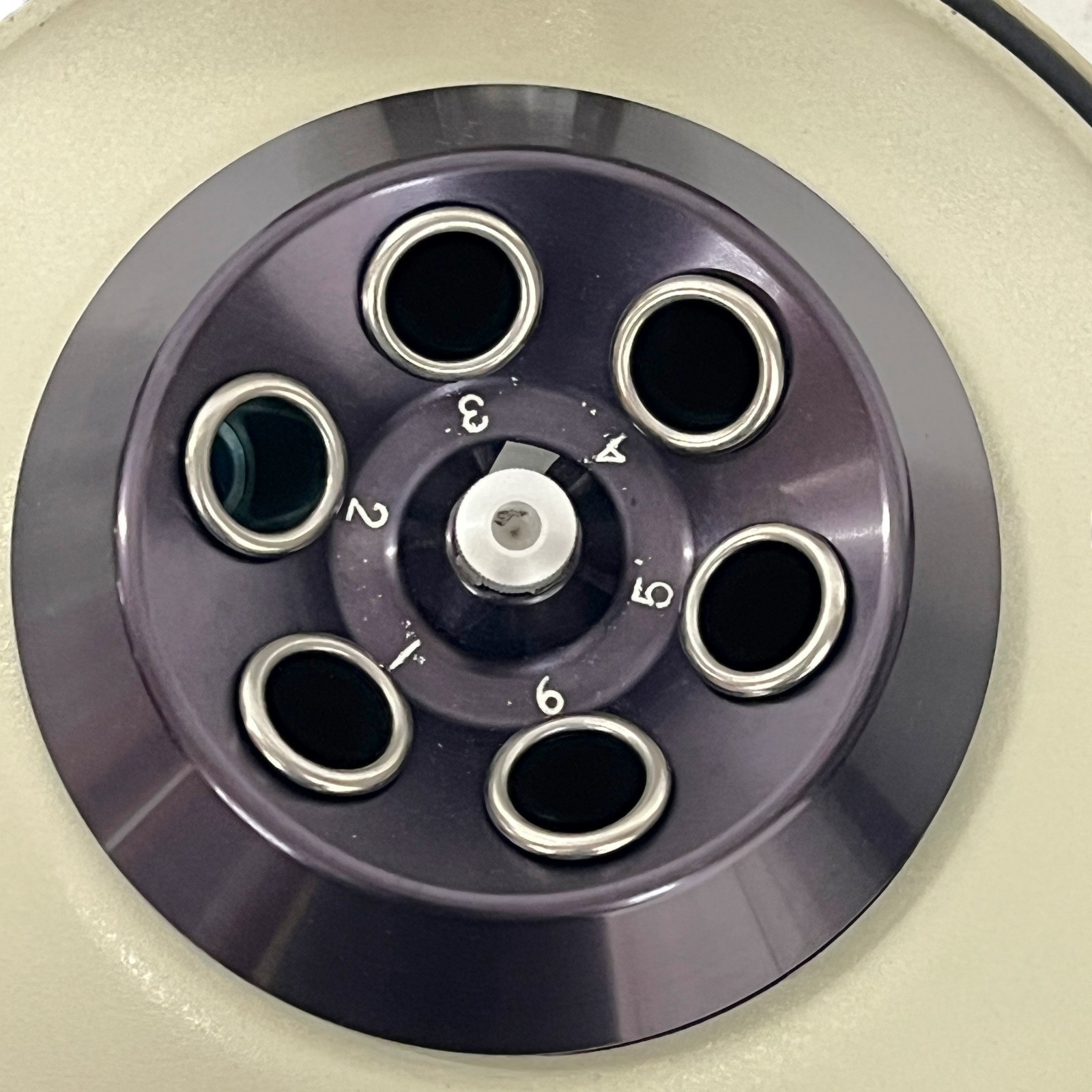 Becton Dickinson Adams Compact 2 Centrifuge 0962-043 with Rotor, Tested