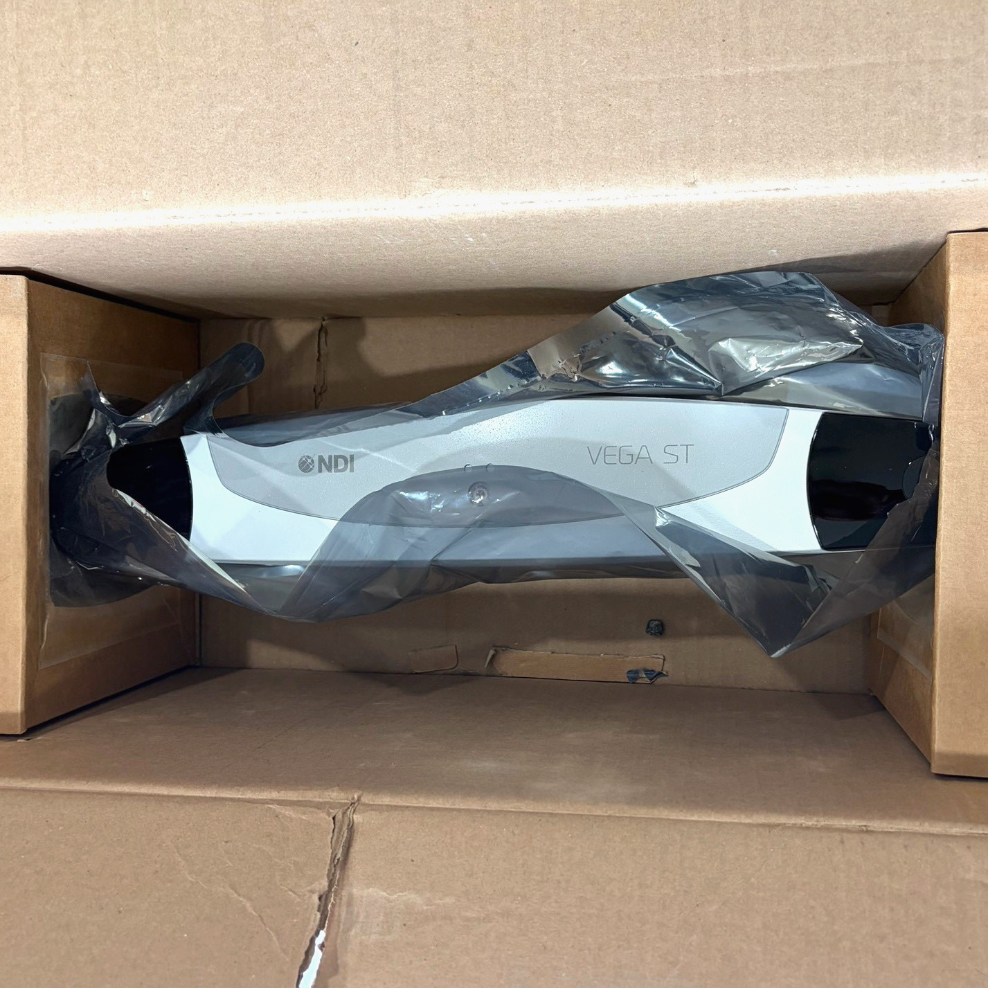 NDI Polaris Vega ST Position Sensor Optical Tracker 10005363 – 2021-12