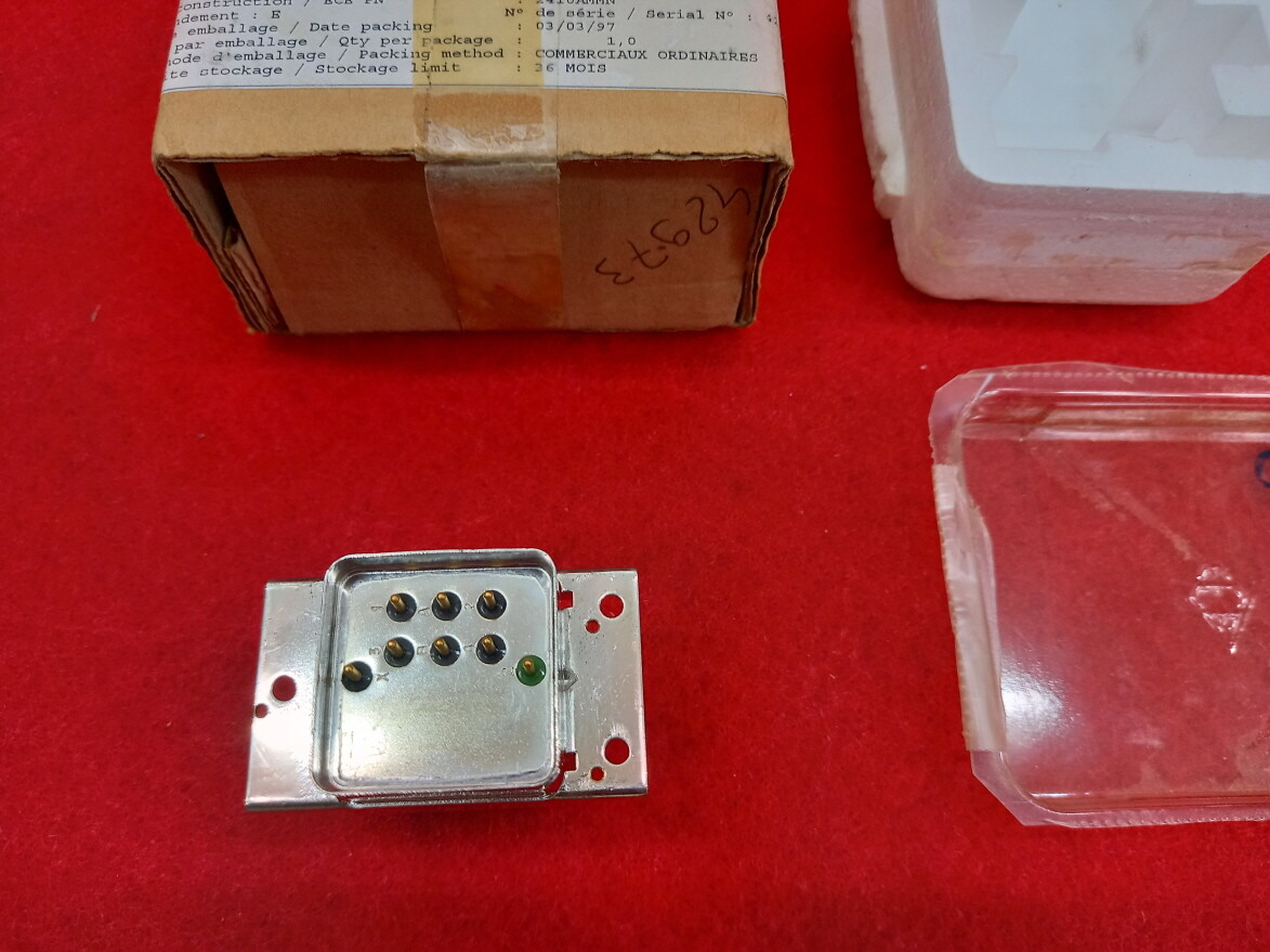 RELAY. 291RT01-3-5-35AA. 28VDC MADE IN FRANCE.