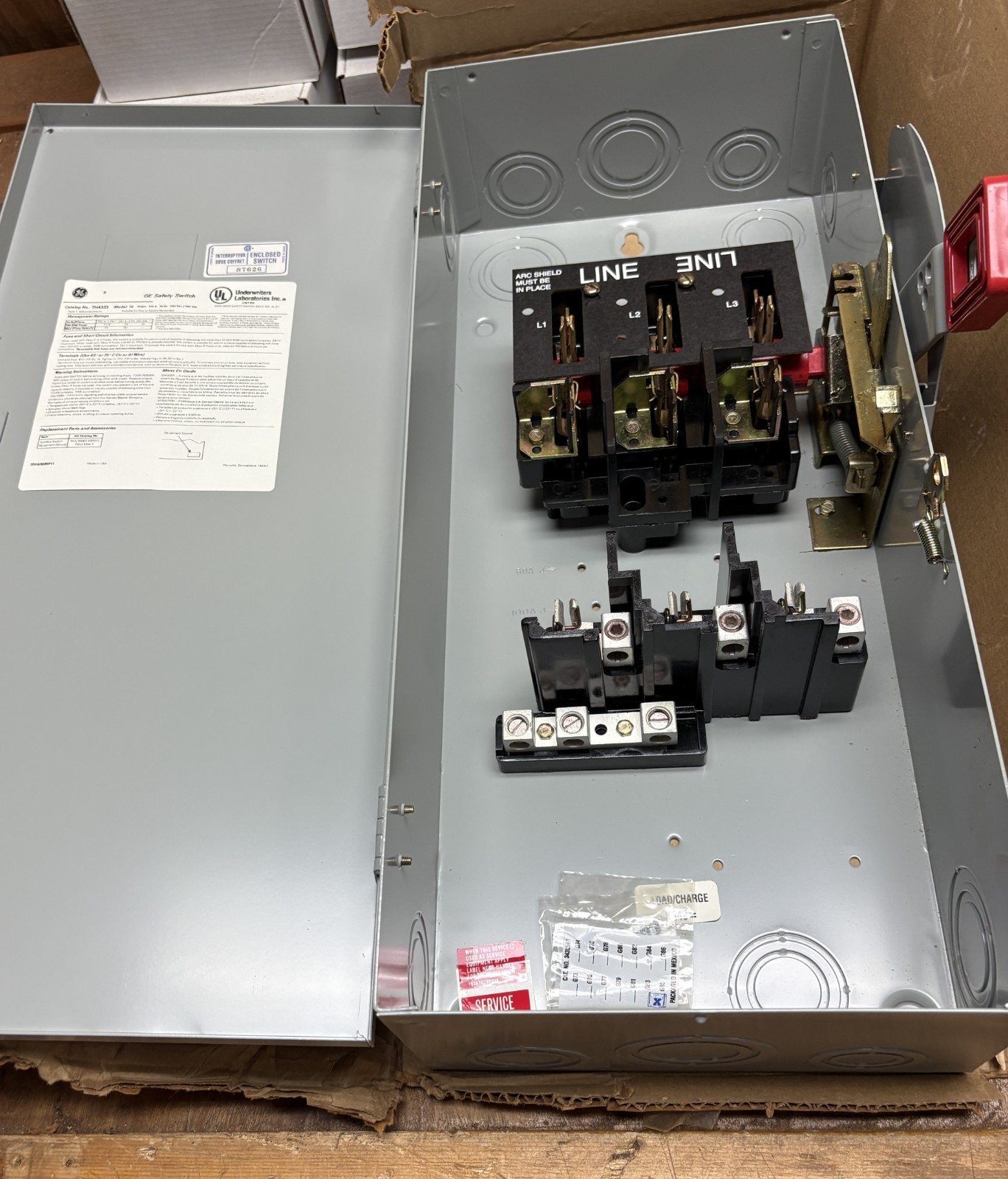 GE TH4323 Fusible Safety Switch Disconnect Model 10 100A 3-Pole 240V