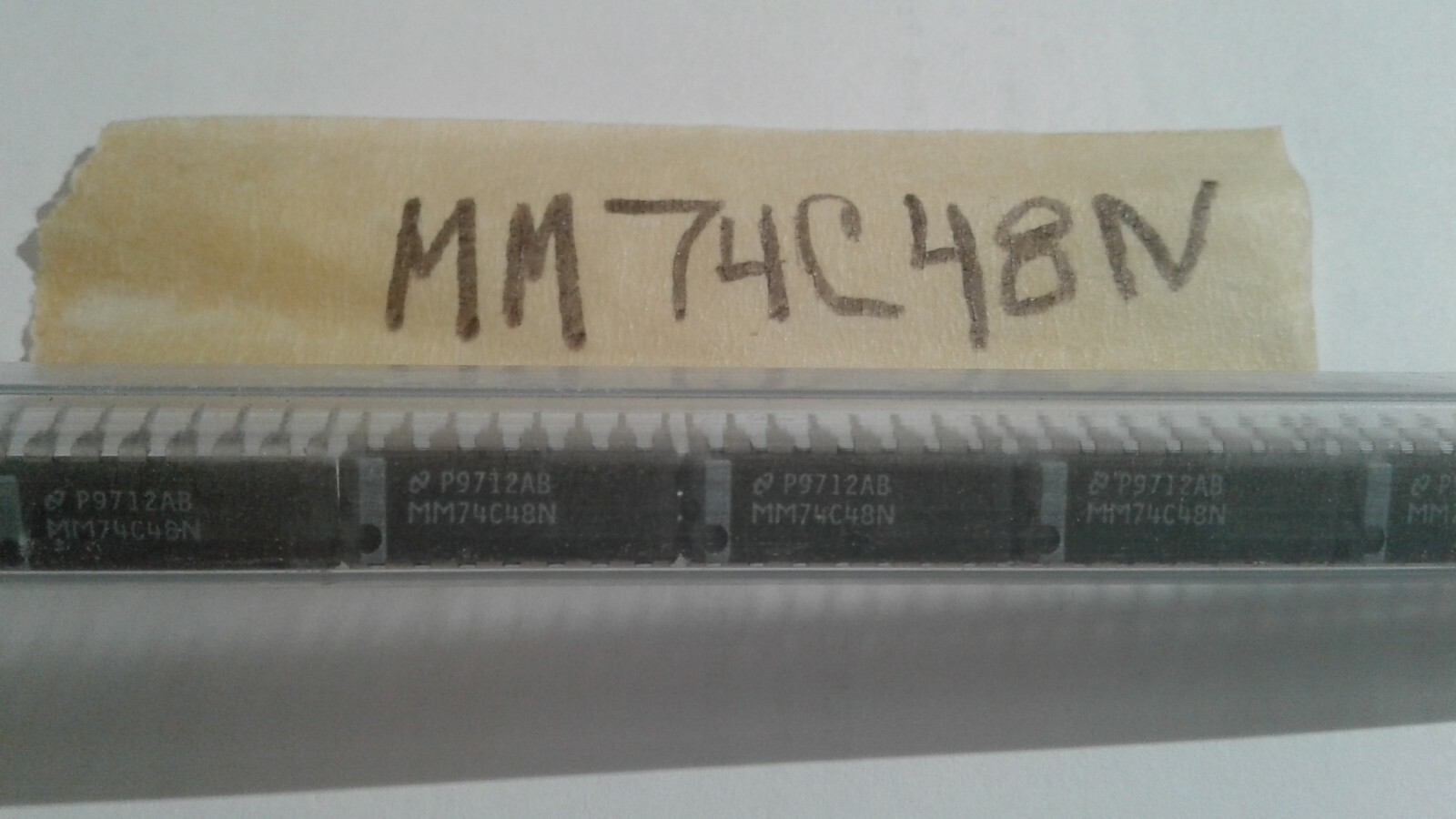 (1pc) MM74C48N, NATIONAL , IC
