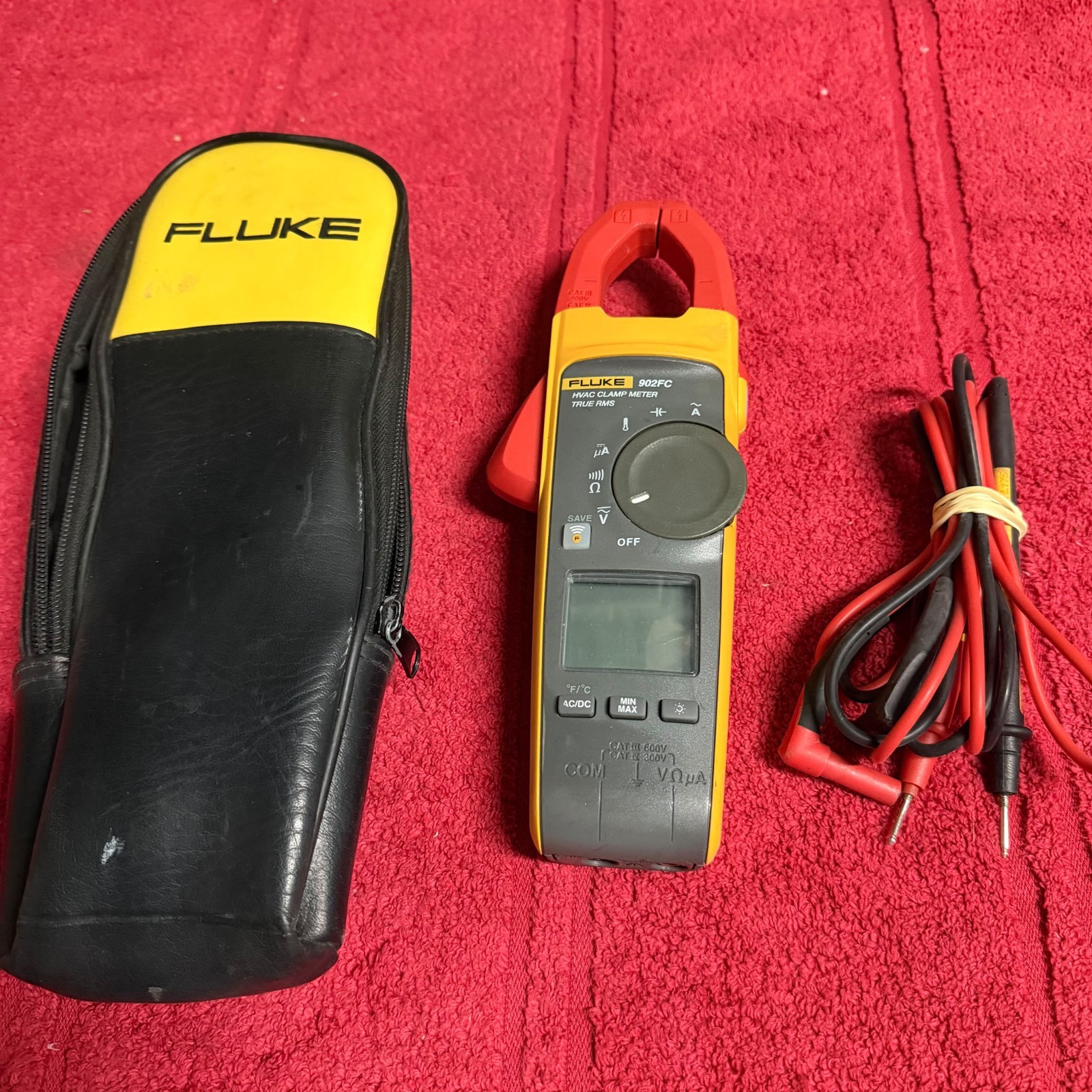 Fluke 902FC True-RMS HVAC Clamp Meter With Leads used