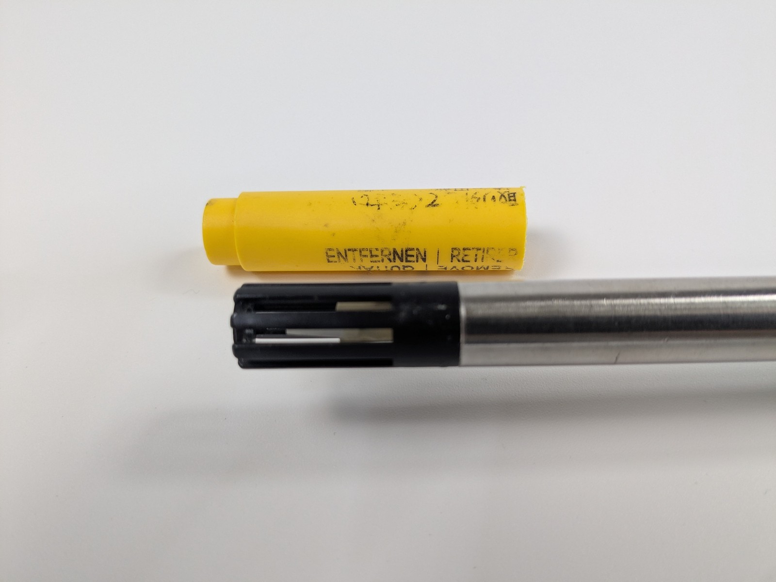 VAISALA HM70 Handy Type Thermo-Hygrometer Indicator with case MI70 HMP75